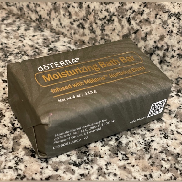Moisturizing Bath Bar, Infused With Malama Essential Oil — doTERRA - Picture 2 of 10